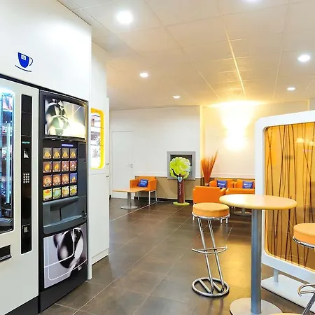 Ibis Budget Gares Vieux-lille Hotel 2*