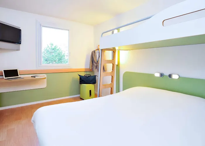 Ibis Budget Centre 2*