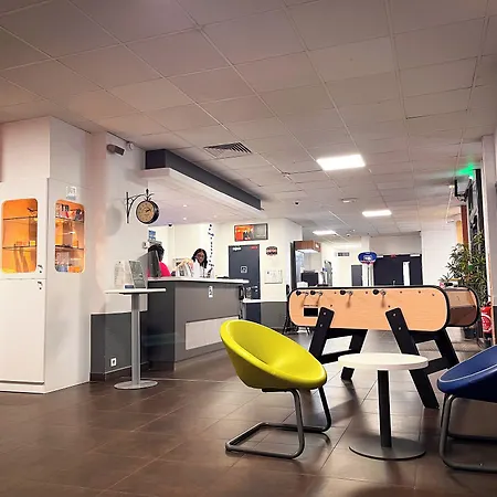 Ibis Budget Lille Gares Vieux-Lille فندق 2*