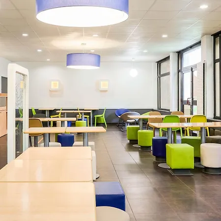 Ibis Budget Lille Gares Vieux-Lille ليل