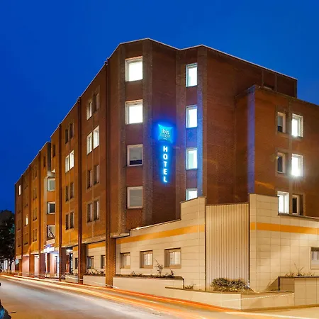Ibis Budget Lille Gares Vieux-Lille فندق